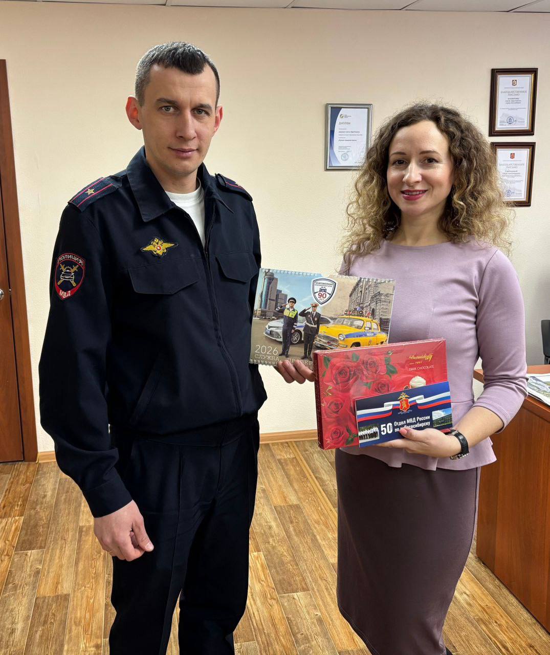 Руководитель Госавтоинспекции ОМВД России по Лесосибирску поздравил журналистов с Днём российской печати!