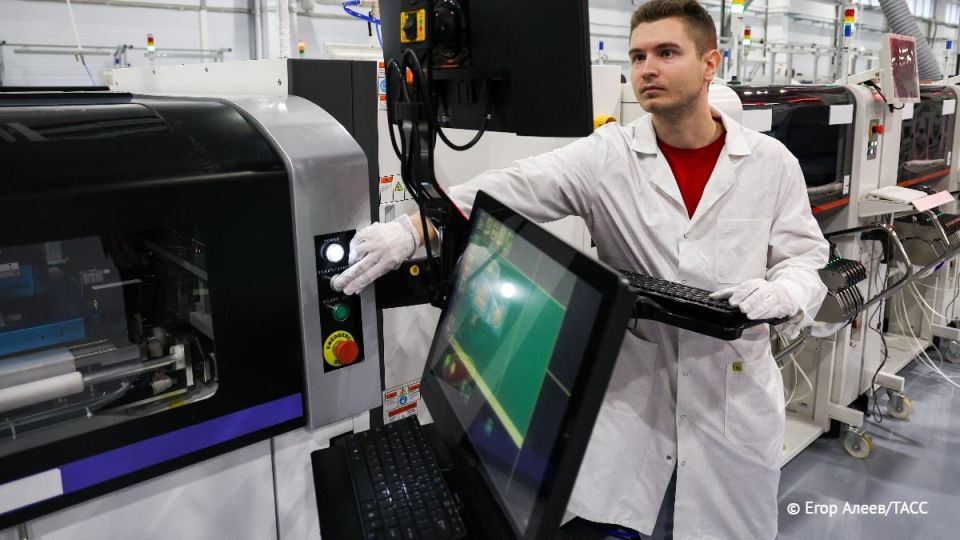 Производство российской компьютерной техники запустят в Железногорске под Красноярском, сообщает министерство промышленности и торговли края