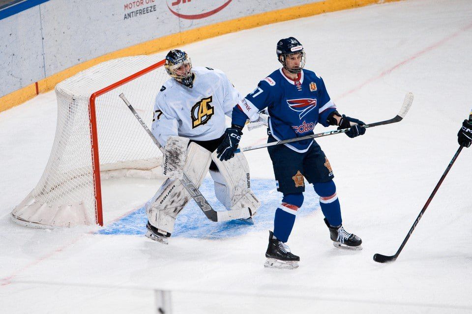 Красноярский «Сокол» на домашнем льду уступил пензенскому «Дизелю»