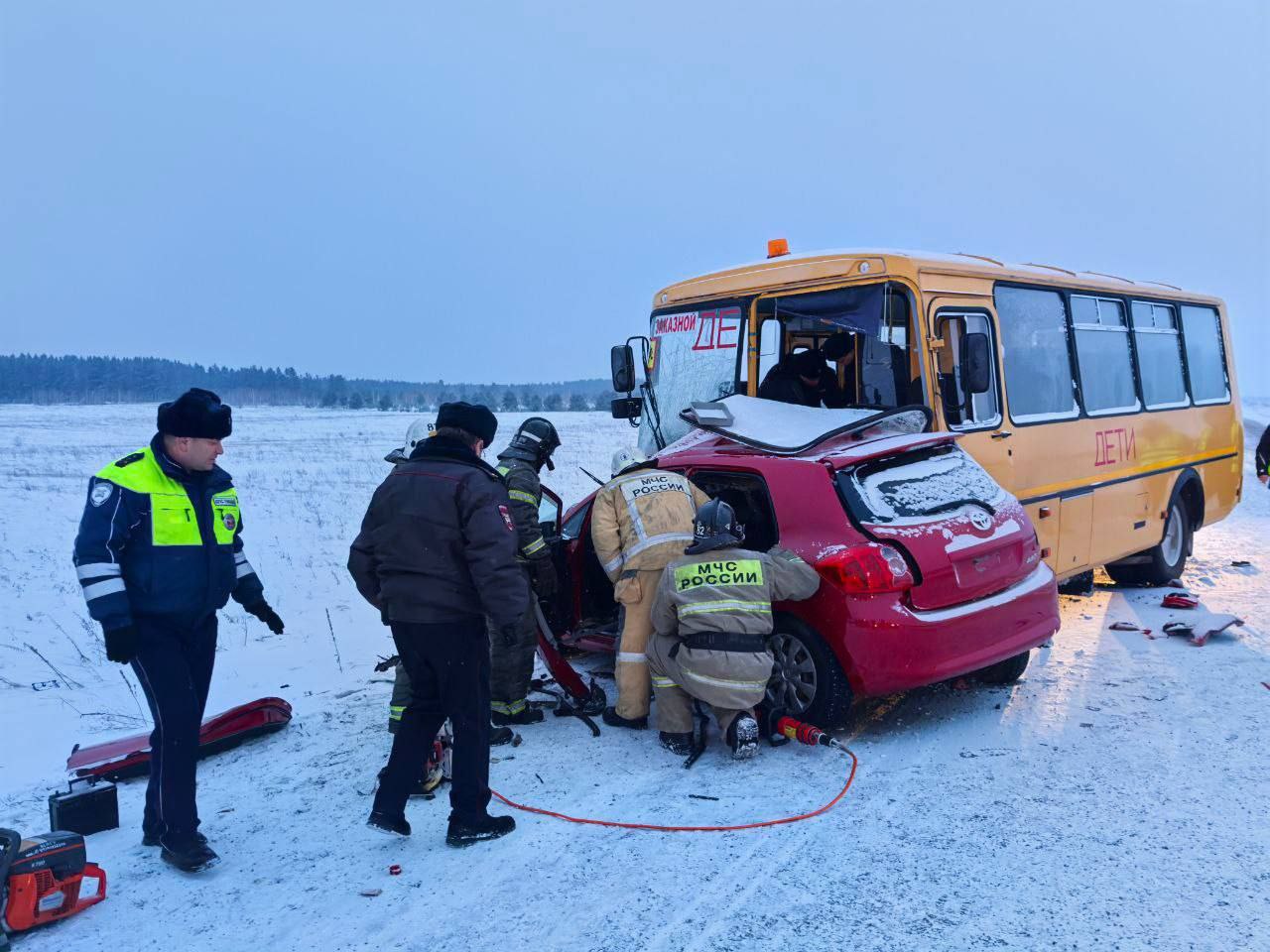 Смертельное ДТП с участием школьного автобуса произошло в Минусинском округе Смертельное ДТП с участием школьного автобуса произошло в Минусинском округе