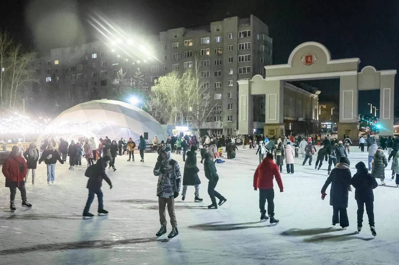 В Красноярске из-за морозов отменяют массовые катания на уличных катках