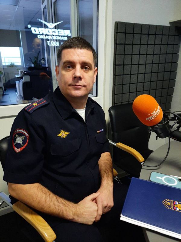 Прямо сейчас в эфире радио Рекорд Красноярск обсуждаем тему: «Итоги прошлого года. Новогодние праздники. Национальный проект, цели и задачи. Итоги праздничных дней»