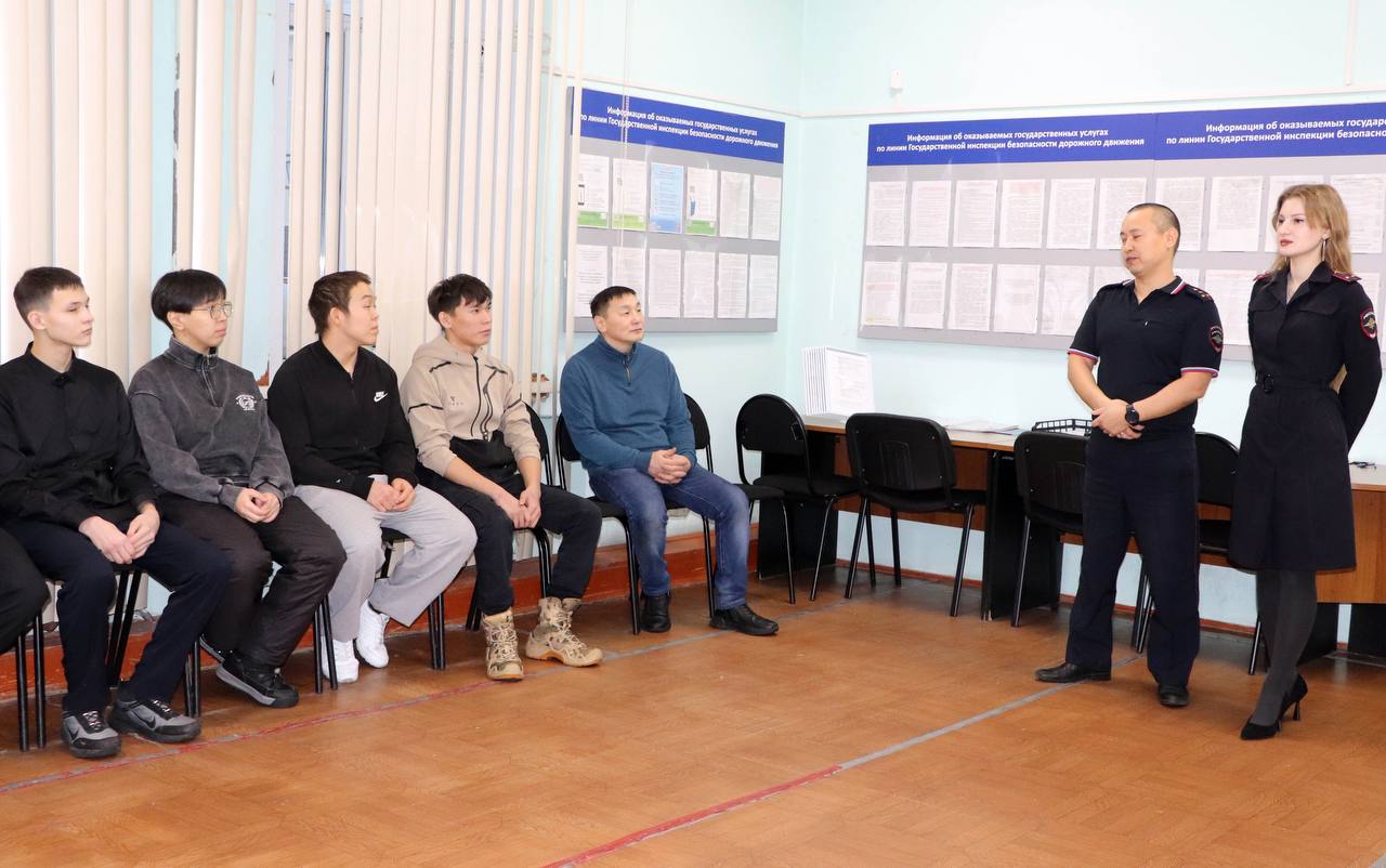 Студенты Таймырского колледжа побывали в гостях у Госавтоинспекции Студенты Таймырского колледжа побывали в гостях у Госавтоинспекции