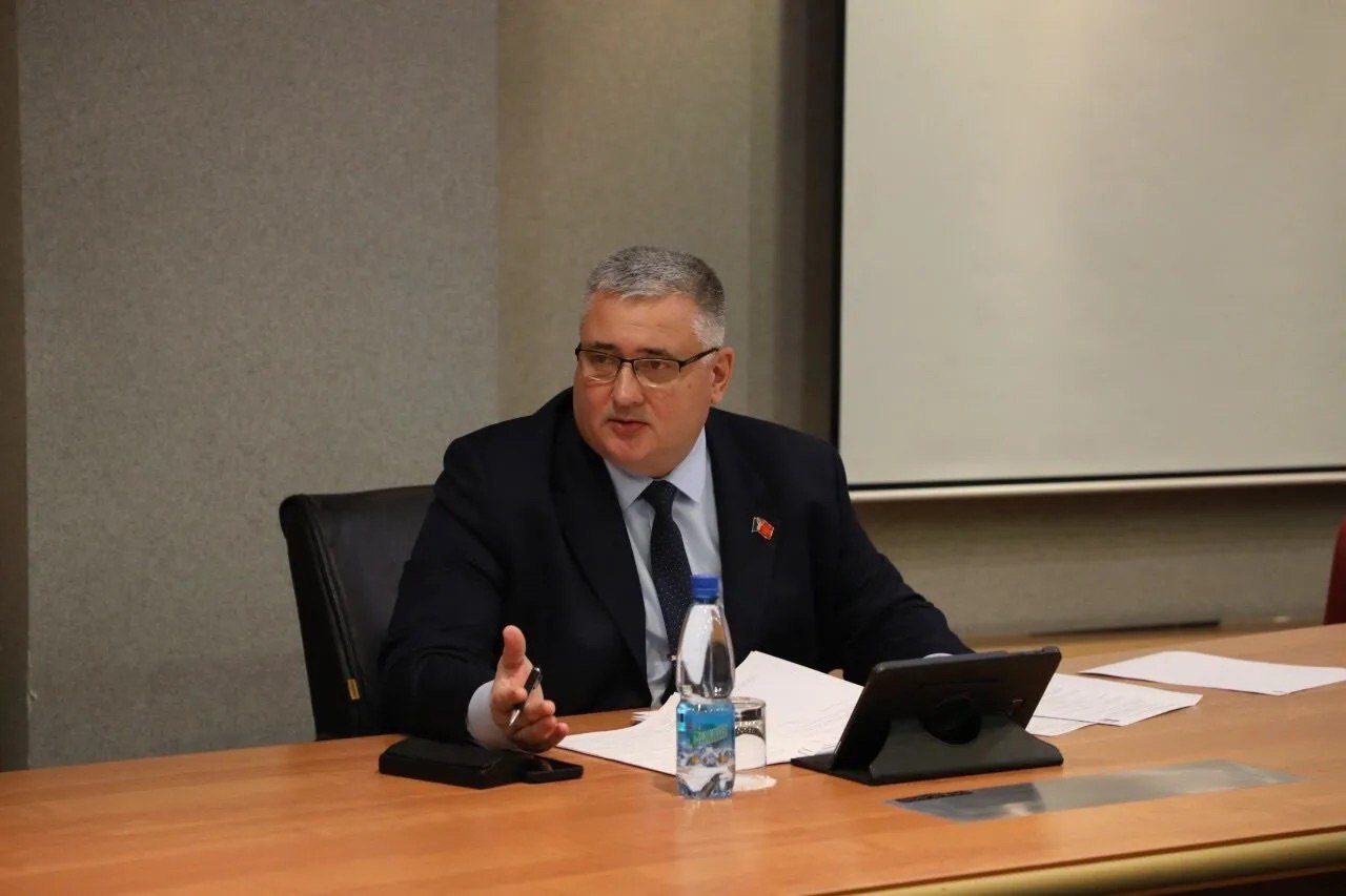 Глава Красноярского края внес две кандидатуры на должность мэра Норильска, которого изберут 27 января Глава Красноярского края внес две кандидатуры на должность мэра Норильска, которого изберут 27 января