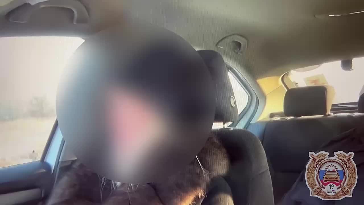 В Хакасии пьяная женщина с ребенком в салоне на автомобиле попала в ДТП