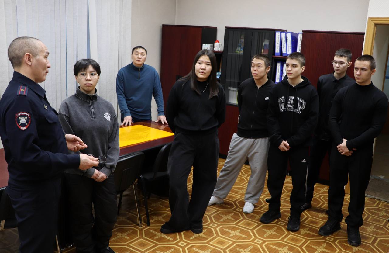 Студенты Таймырского колледжа побывали в гостях у Госавтоинспекции Студенты Таймырского колледжа побывали в гостях у Госавтоинспекции