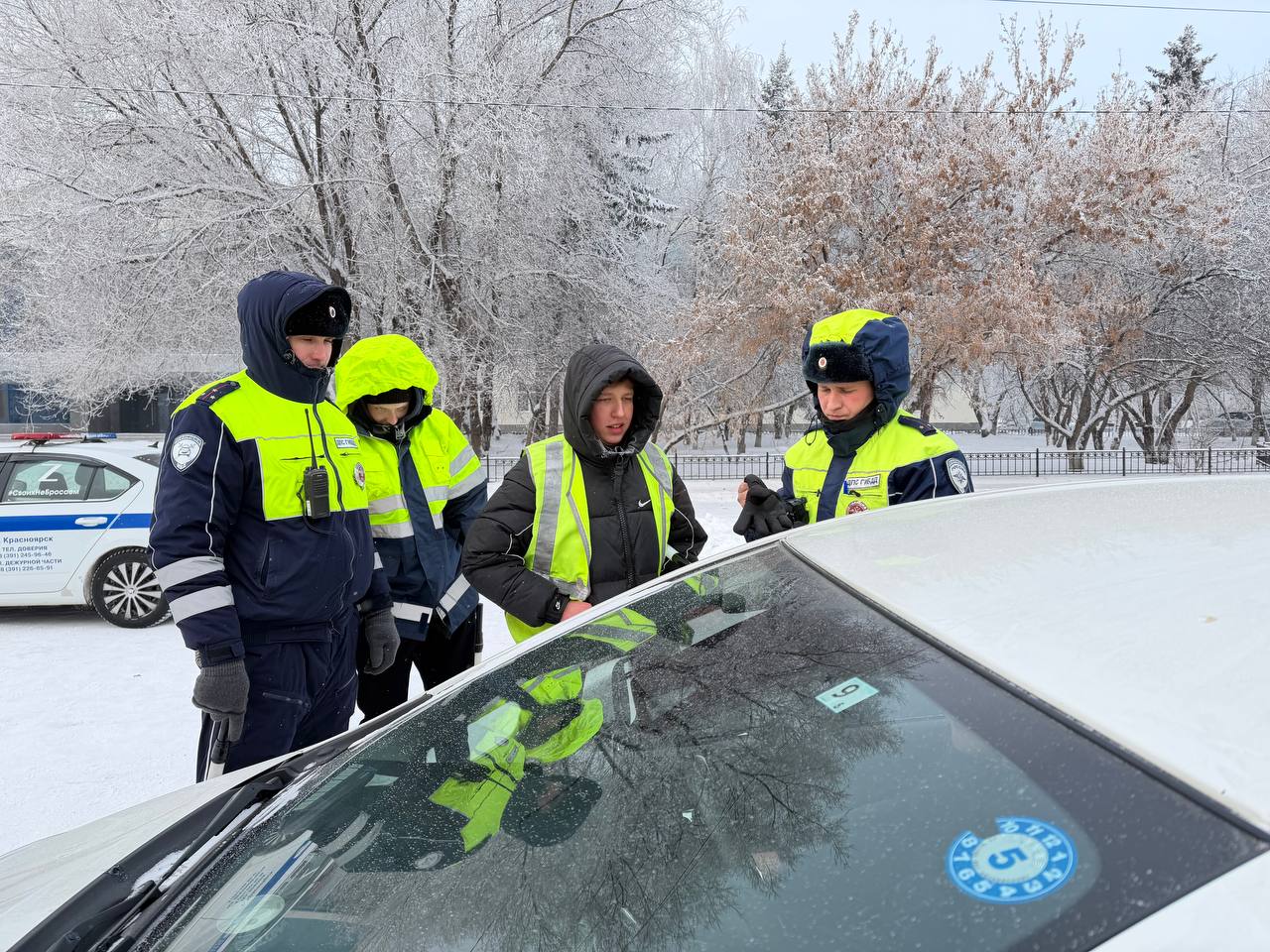 Получение практических навыков является важным этапом в процессе обучения - студентам Красноярского юридического техникума в рамках акции «Студенческий десант» представилась такая возможность Получение практических навыков является важным этапом в процессе обучения - студентам Красноярского юридического техникума в рамках акции «Студенческий десант» представилась такая возможность