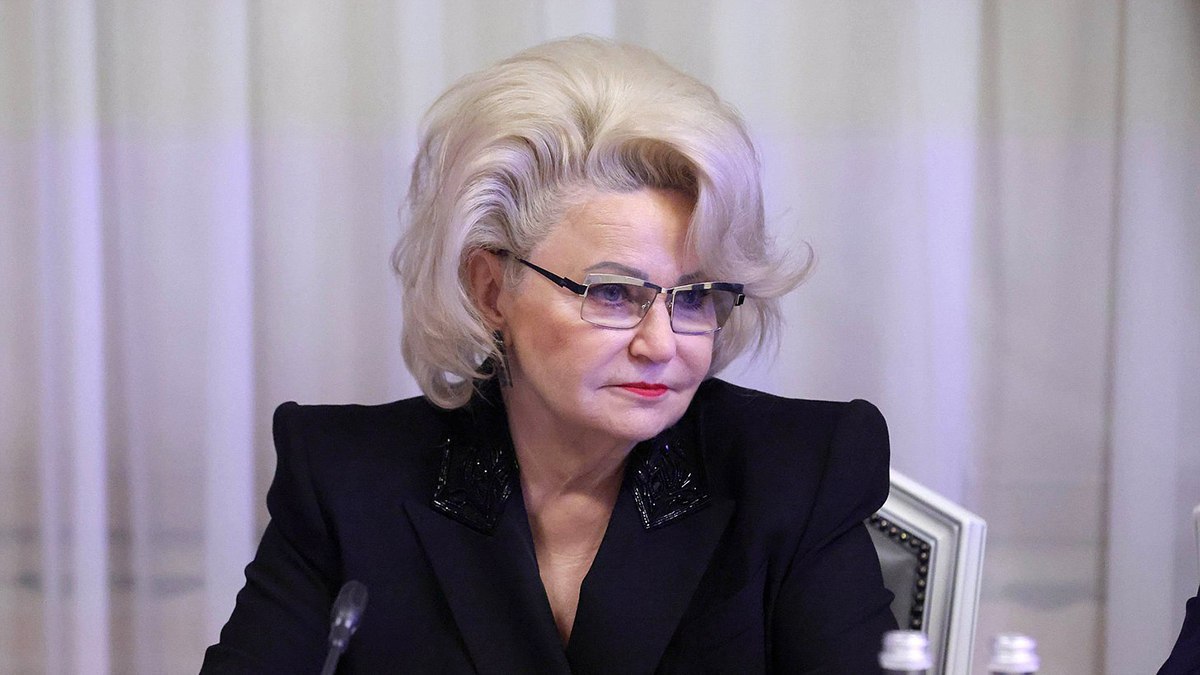 «Винить народ за провалы власти»: Нина Останина потребовала отставки губернатора Кузбасса после слов о трагедии в новокузнецком роддоме