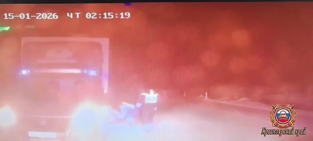 Сотрудники Госавтоинспекции Минусинска помогли водителю грузовика