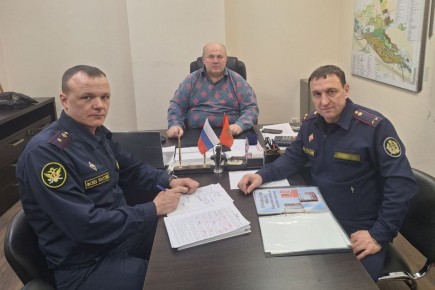 Руководители ИК-31 провели рабочую встречу с главой поселка Емельяново