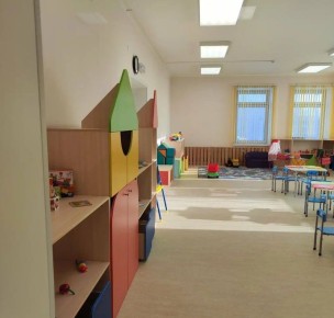 «А что не круглосуточно?»: красноярцы высказались о продлении времени работы детских садов до 20:00