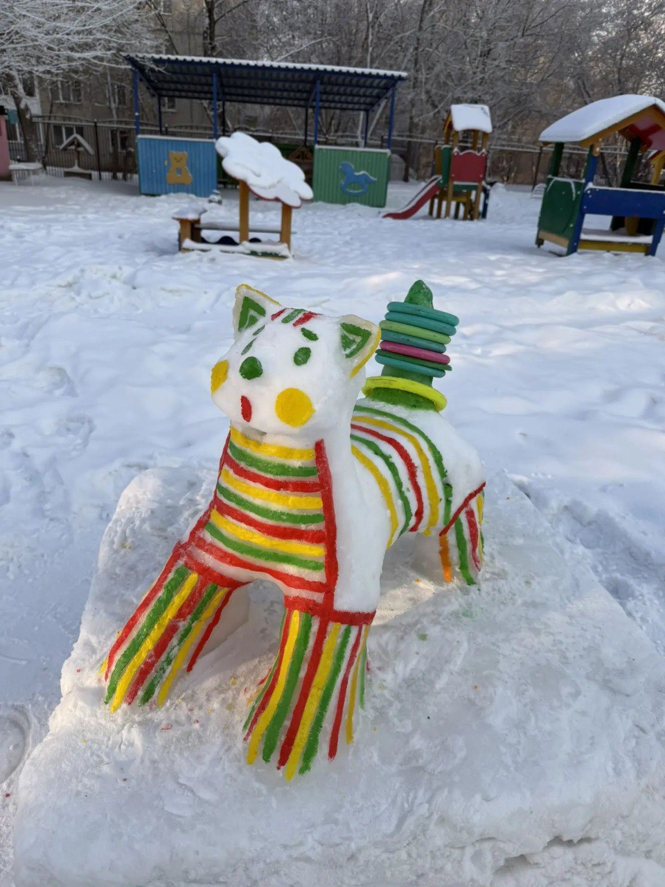 Вот такие сказочные животные «поселились» во дворе детского сада №8 Вот такие сказочные животные «поселились» во дворе детского сада №8