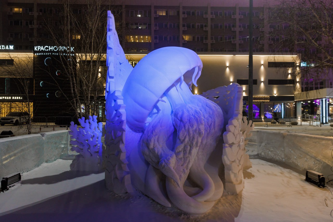 На улице потеплело – самое время увидеть магию «Волшебного льда Сибири» в деталях На улице потеплело – самое время увидеть магию «Волшебного льда Сибири» в деталях