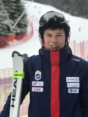 Горнолыжник Семён Челмакин – серебряный призер домашнего Кубка России