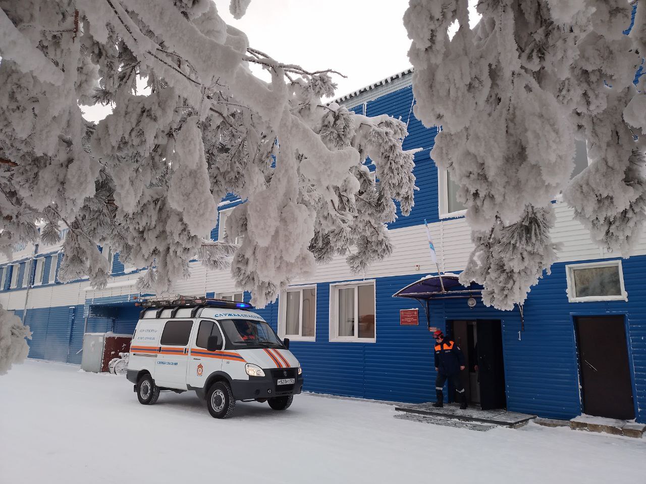 Спасатели выехали на повторные поиски семьи Усольцевых в Партизанском районе