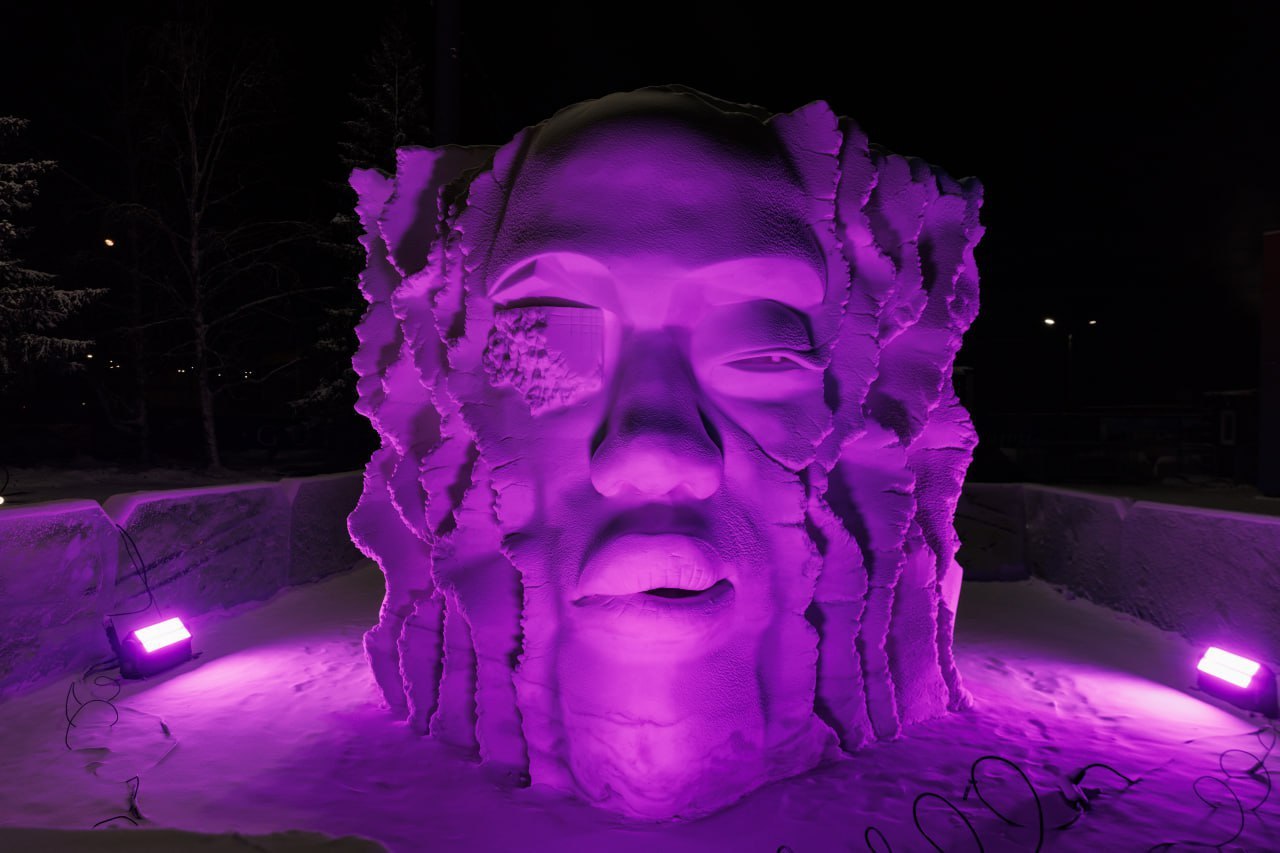 На улице потеплело – самое время увидеть магию «Волшебного льда Сибири» в деталях На улице потеплело – самое время увидеть магию «Волшебного льда Сибири» в деталях