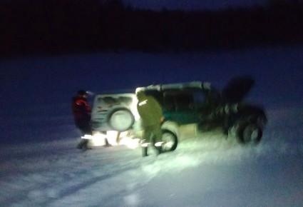 Вездеход провалился под лёд на Красноярском водохранилище