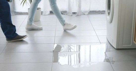 Как справиться с протечкой стиральной машины: основные причины и решение проблемы