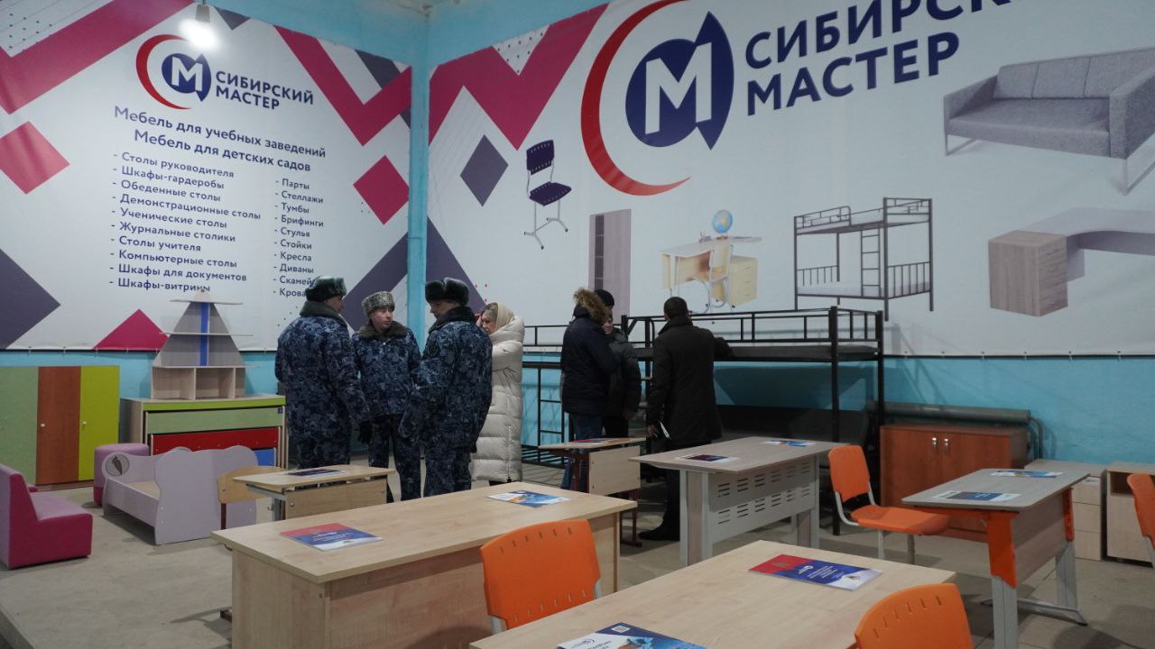 Исправительную колонию №6 с рабочим визитом посетили глава администрации Свердловского района г. Красноярска Лилия Назмутдинова и первый заместитель руководителя администрации Свердловского района г. Красноярска Дмитрий... Исправительную колонию №6 с рабочим визитом посетили глава администрации Свердловского района г. Красноярска Лилия Назмутдинова и первый заместитель руководителя администрации Свердловского района г. Красноярска Дмитрий...