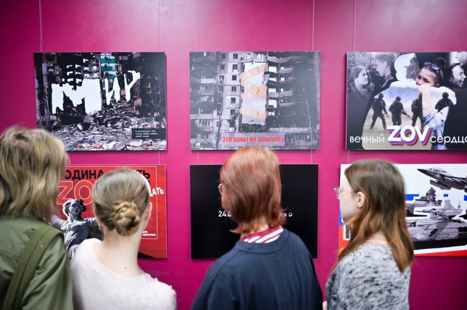 #события. Открылась заключительная выставка масштабного проекта «Герои. Надежда. Голоса» Напомним, проект состоит из трёх выставок, которые, призваны средствами изобразительного искусства осмыслить современные исторические...