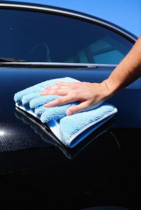 Губка для мойки автомобиля: как выбрать правильный инструмент