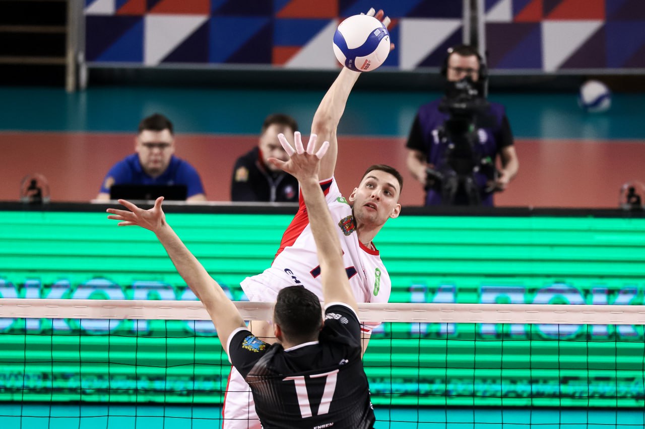 Волейболисты «Енисея» победили «Нову» из Новокуйбышевска со счетом 3:1 Волейболисты «Енисея» победили «Нову» из Новокуйбышевска со счетом 3:1