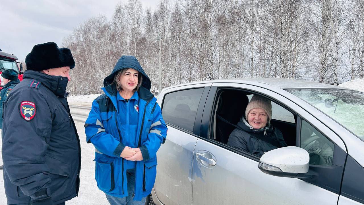 Сотрудники экстренных служб г. Енисейска приняли участие в краевой акции от Госавтоинспекции «Сбавь скорость» Сотрудники экстренных служб г. Енисейска приняли участие в краевой акции от Госавтоинспекции «Сбавь скорость»