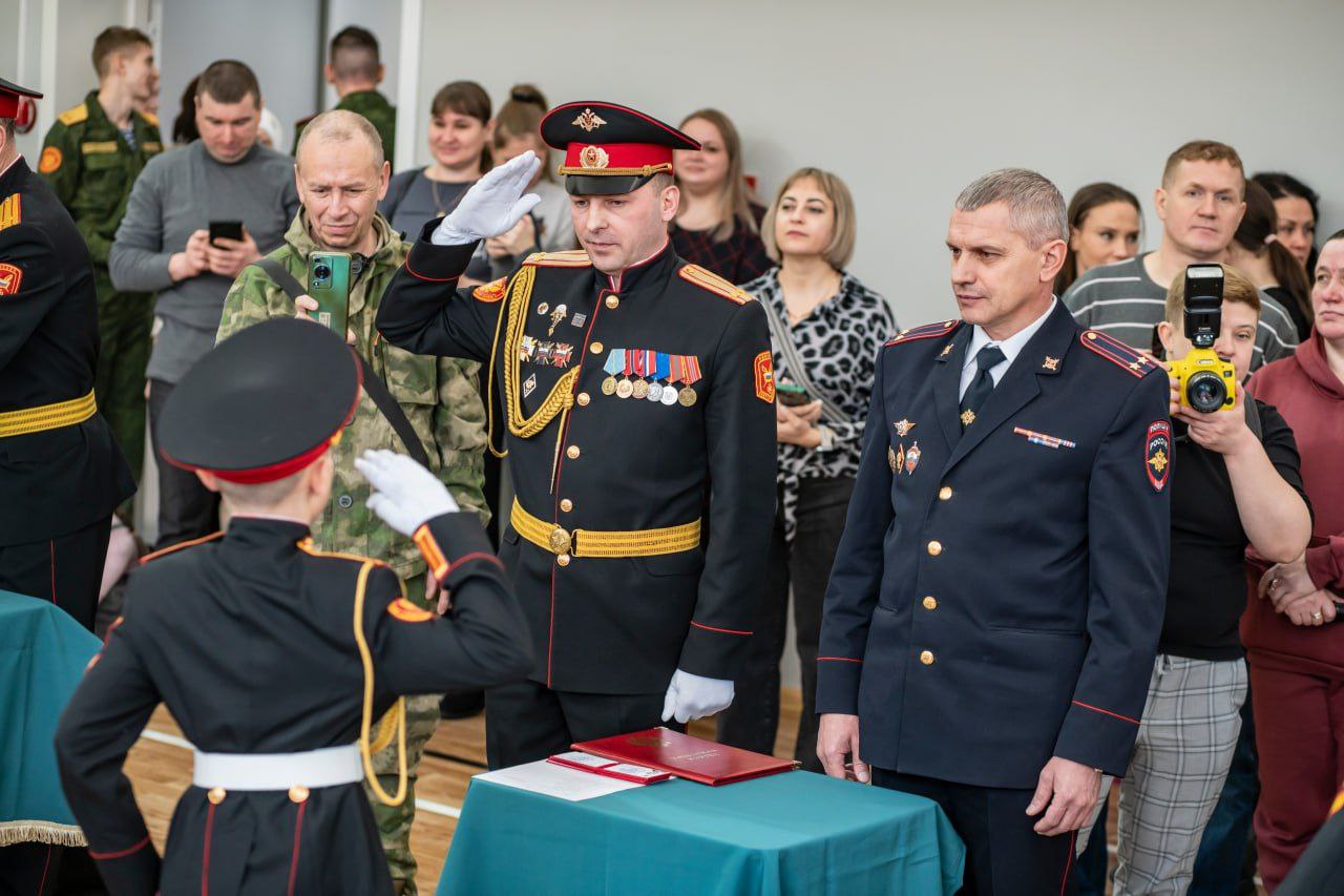 В Кедровом кадетском корпусе прошла церемония принятия присяги юными воспитанниками В Кедровом кадетском корпусе прошла церемония принятия присяги юными воспитанниками