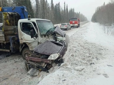 ДВА ЧЕЛОВЕКА ПОГИБЛИ В ЛОБОВОМ ДТП НА ЗЕЛЕДЕЕВСКОЙ ТРАССЕ