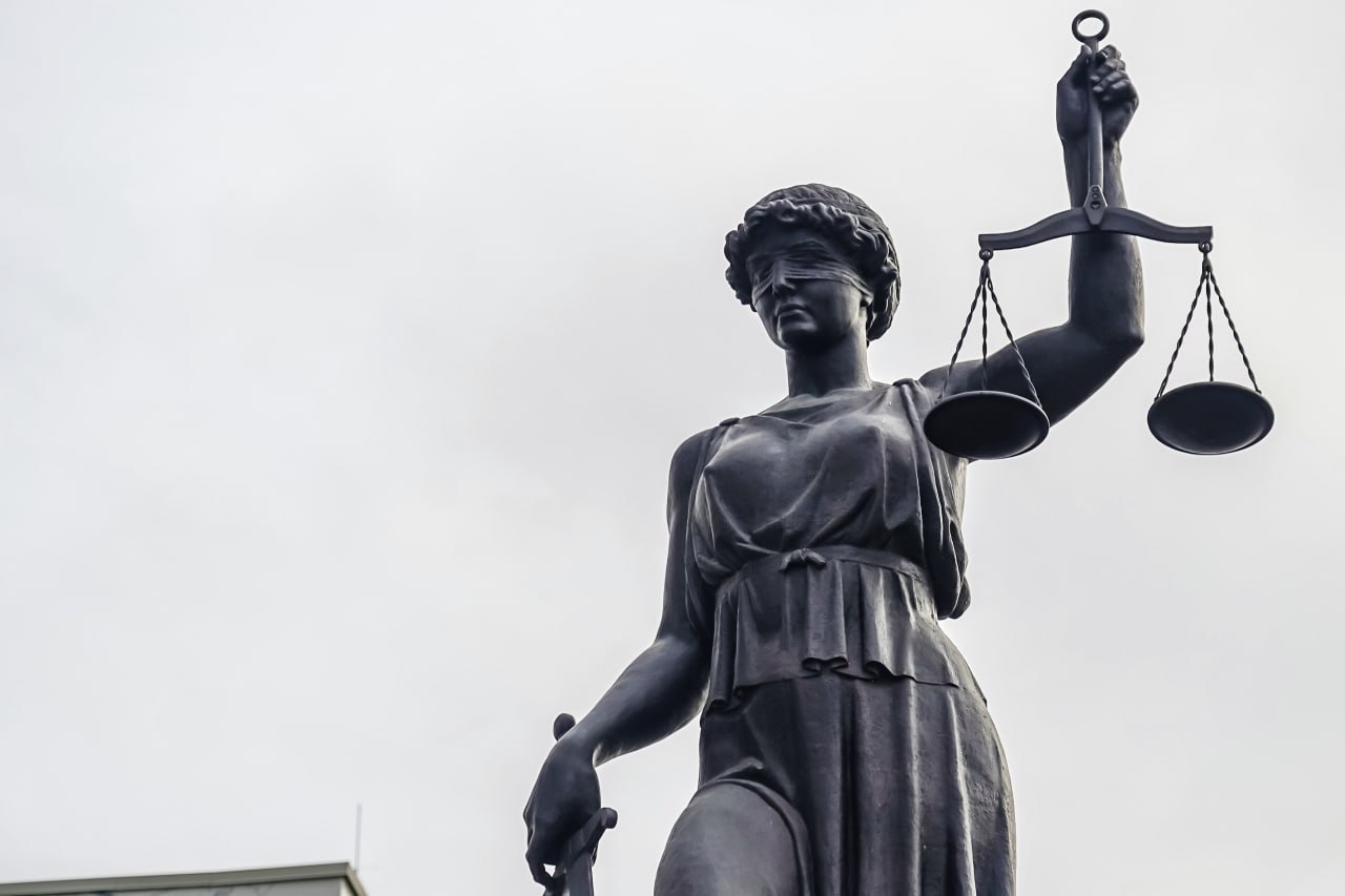 В Красноярске суд аннулировал фиктивный брак иностранки с погибшим бойцом СВО