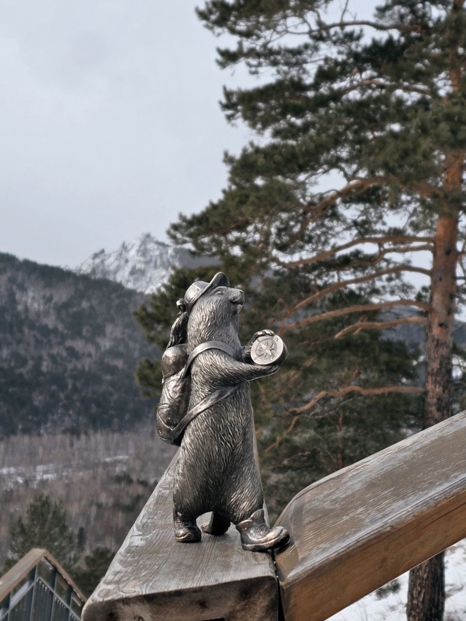 На лестнице к Торгашинскому хребту поселился суслик-путешественник На лестнице к Торгашинскому хребту поселился суслик-путешественник