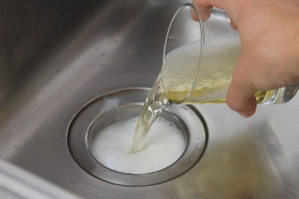 Эффективные способы очистки кухонной раковины без химии