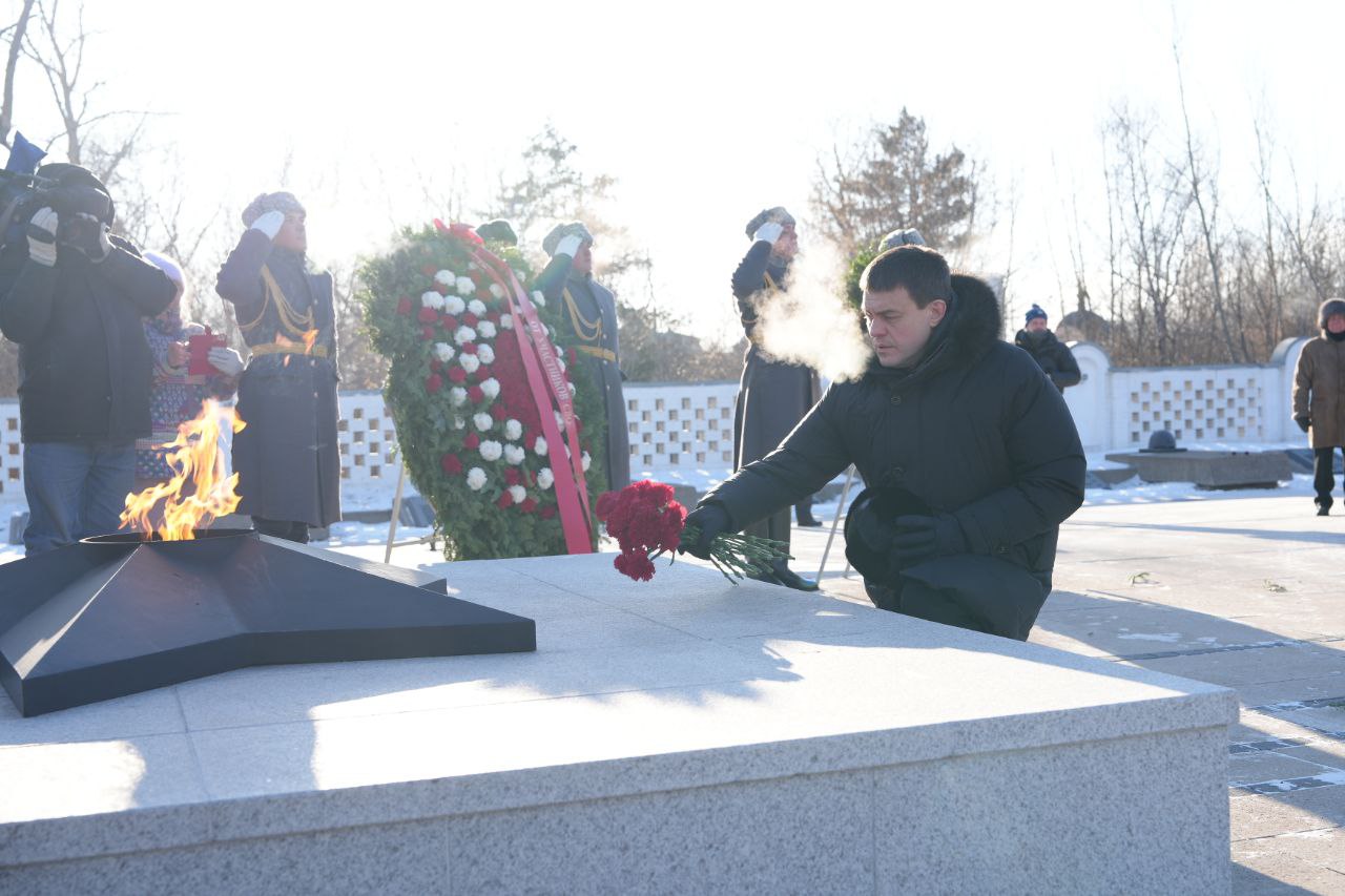 Красноярцы почтили память защитников Отечества Красноярцы почтили память защитников Отечества