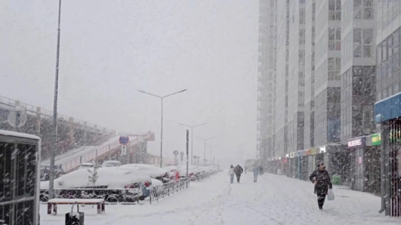 В Госдуме предложили создать "коммунальный резерв" для борьбы с последствиями снегопадов и других природных катаклизмов