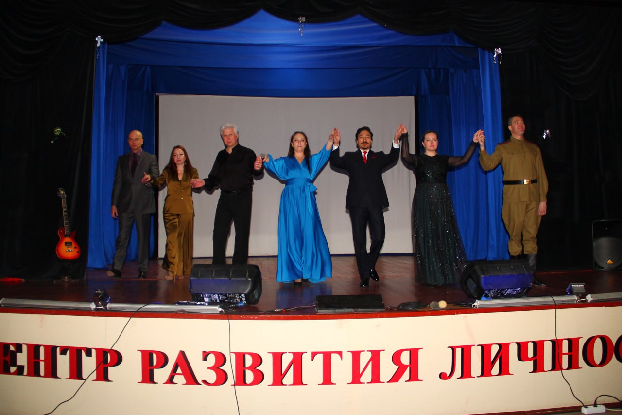 В ИК-27 состоялся концерт творческого коллектива Красноярского государственного театра оперы и балета имени Д.А. Хворостовского, посвященный Дню защитника Отечества В ИК-27 состоялся концерт творческого коллектива Красноярского государственного театра оперы и балета имени Д.А. Хворостовского, посвященный Дню защитника Отечества