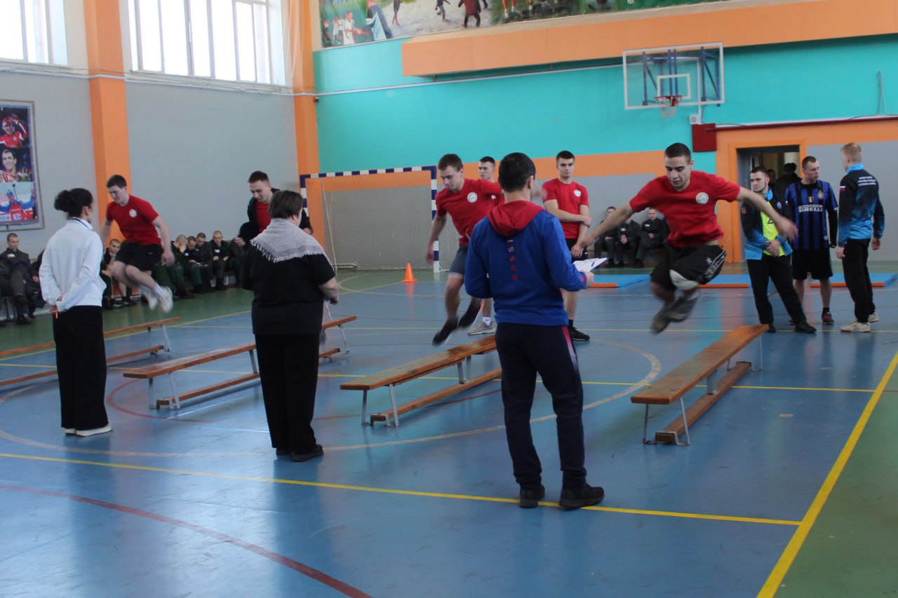 В Канской воспитательной колонии прошли соревнования по силовому многоборью «Железный человек» В Канской воспитательной колонии прошли соревнования по силовому многоборью «Железный человек»