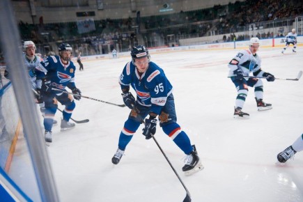 Красноярский ХК «Сокол» на домашнем льду обыграл «Югру»