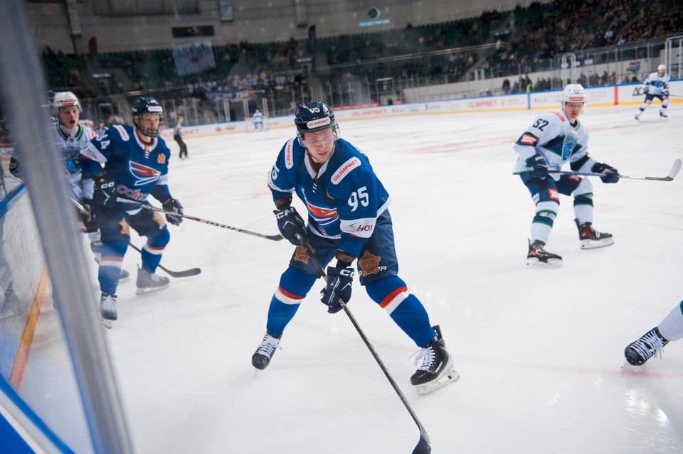 Красноярский ХК «Сокол» на домашнем льду обыграл «Югру»