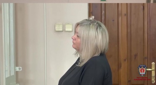 Дергала за уши и запрещала ходить в туалет: красноярскую воспитательницу отправят в колонию за истязания детей