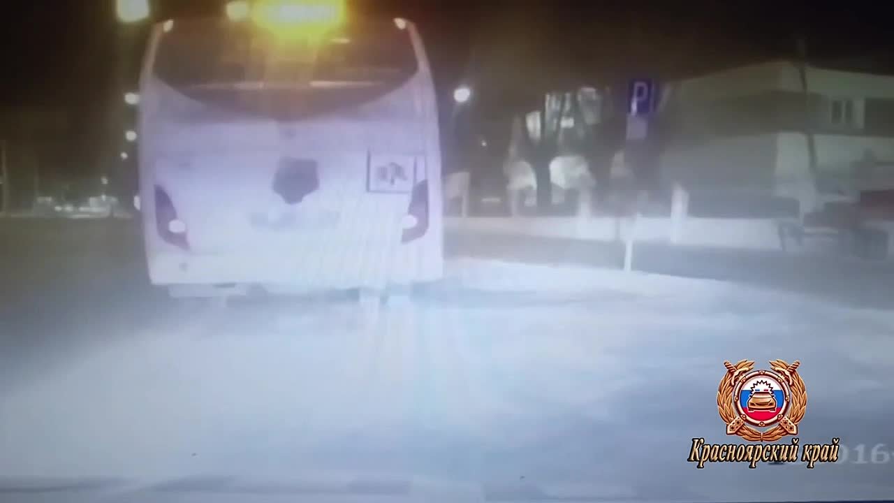 Ачинские Госавтоинспекторы пресекли незаконную ночную перевозку детей