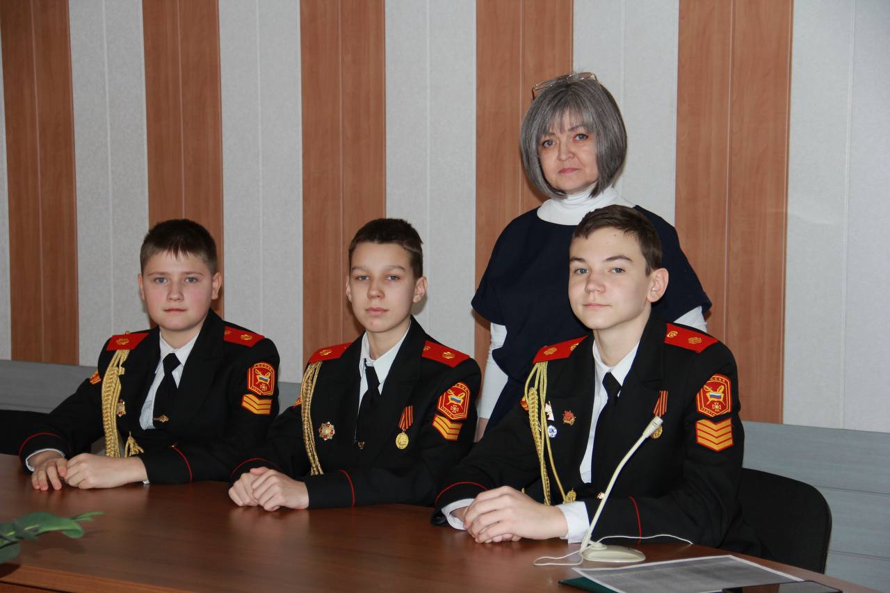 Главное следственное управление и кадеты СК приняли участие в межрегиональной конференции в рамках образовательного проекта Следственного комитета России «Патриоты Отечества» Главное следственное управление и кадеты СК приняли участие в межрегиональной конференции в рамках образовательного проекта Следственного комитета России «Патриоты Отечества»