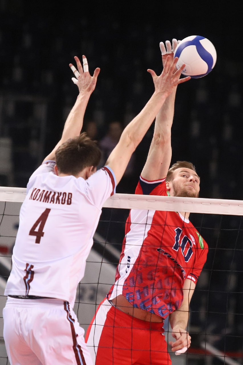 Волейбольный «Енисей» обыграл нижегородский «Горький» в домашнем матче Волейбольный «Енисей» обыграл нижегородский «Горький» в домашнем матче