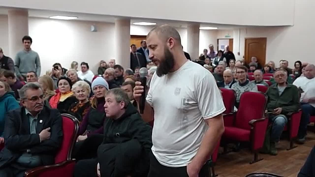 ГЛАВА КРАСНОЯРСКА СЕРГЕЙ ВЕРЕЩАГИН НАЧАЛ СЕРИЮ ОЧНЫХ ВСТРЕЧ С ЖИТЕЛЯМИ РАЙОНОВ