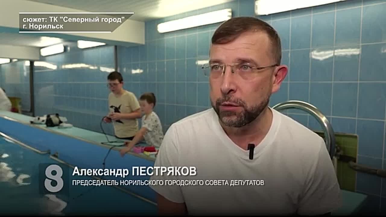 ПРОФЕССИЯ У БОРТИКА. Мастерская «Фаблаб» учит школьников управлять дронами под водой