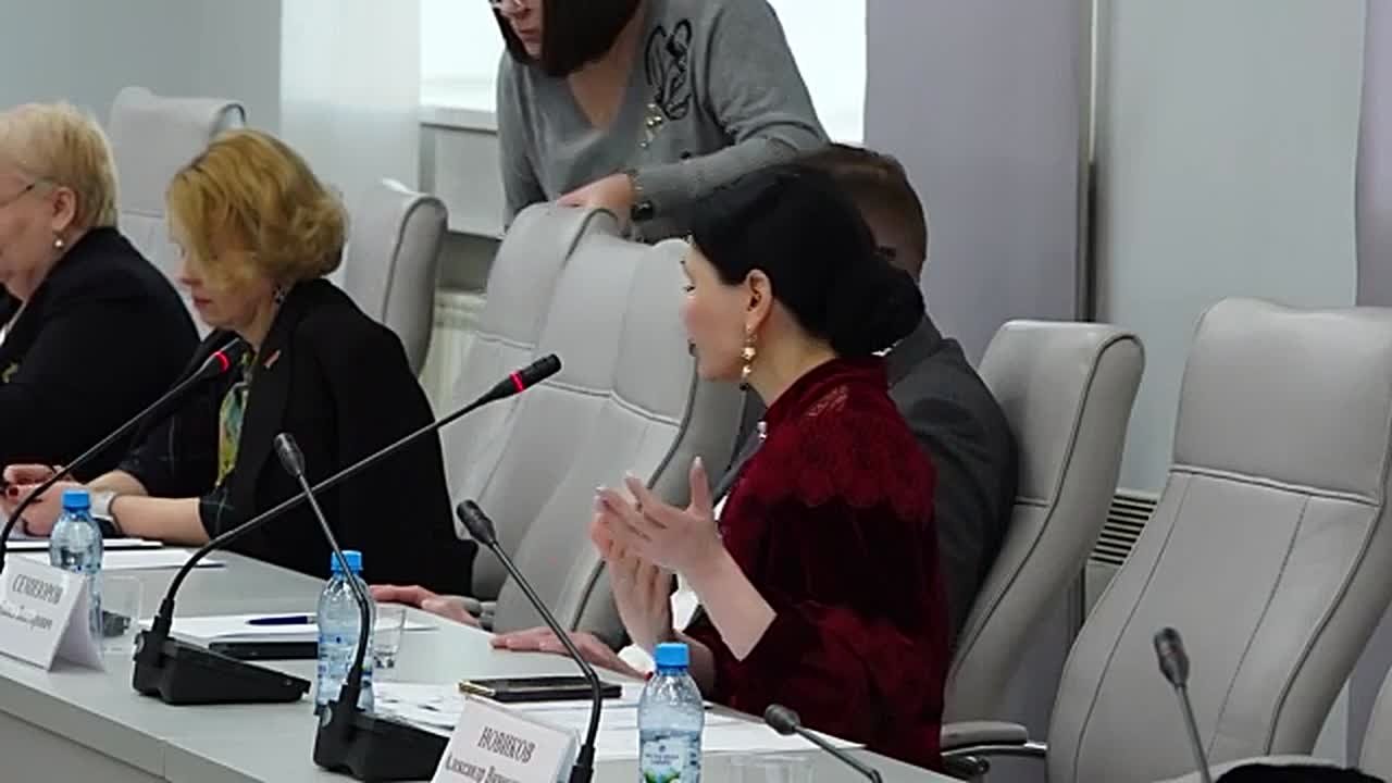 ДЕПУТАТСКИЕ БУДНИ: ПРОБЛЕМЫ ЛЮДЕЙ – ВО ГЛАВЕ УГЛА