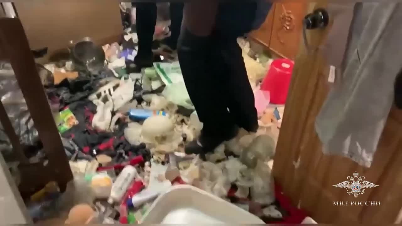 Ирина Волк: Трехлетнего ребенка, оставленного матерью на длительное время в квартире, спасли мои коллеги из отдела организации деятельности участковых уполномоченных полиции МУ МВД России «Красноярское»