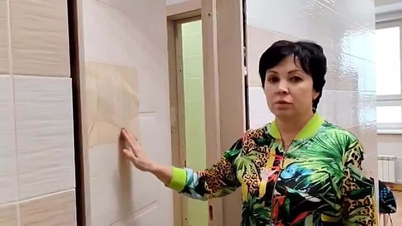 РАЗРУХА В ШКОЛЕ?. На разруху в школе № 154 стали поступать жалобы от учеников этого учреждения и их родителей