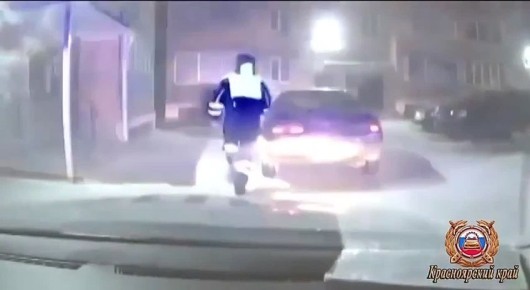 В городе Назарово экипаж ДПС пустился в ночную погоню