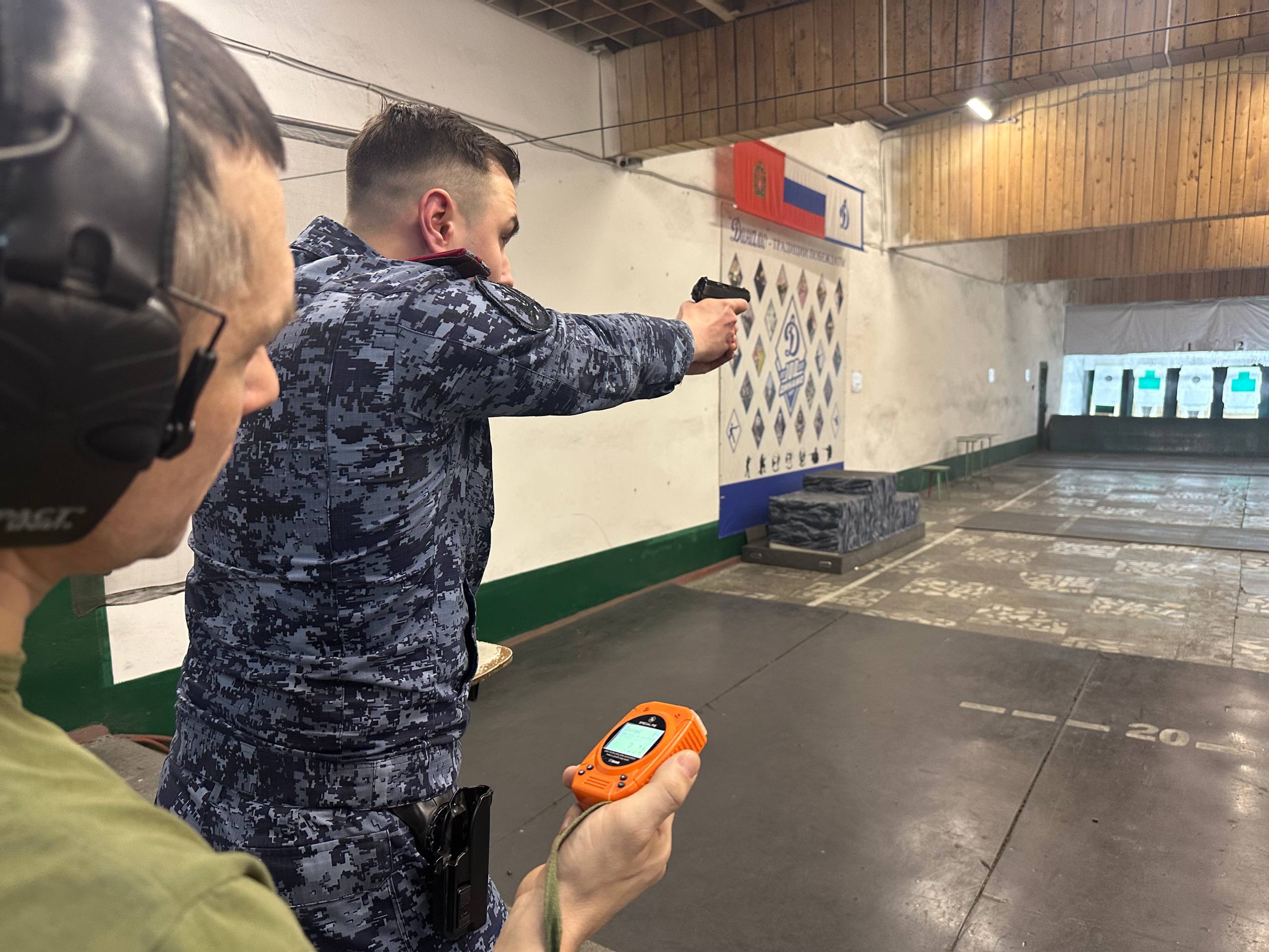 Команда сотрудников аппарата ГУФСИН стала победителями ведомственных соревнований по стрельбе из боевого ручного стрелкового оружия Команда сотрудников аппарата ГУФСИН стала победителями ведомственных соревнований по стрельбе из боевого ручного стрелкового оружия