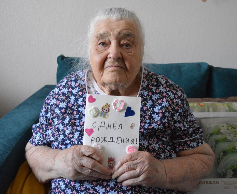 100 лет, воля к жизни и любовь к труду: жительница Красноярска отметила вековой юбилей